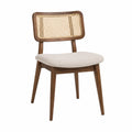 Silla de madera con respaldo de mimbre y asiento de lino