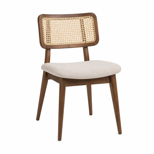 Silla de madera con respaldo de mimbre y asiento de lino