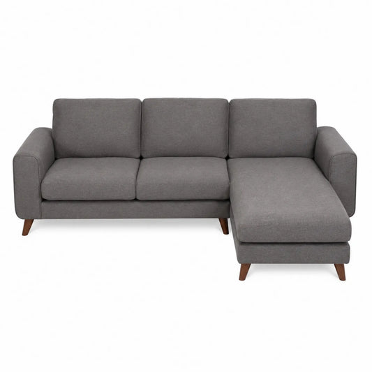 Sofá chaise longue de poliéster gris con patas de madera
